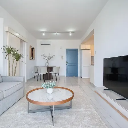 Kings Palace 1 Bed Πάφος